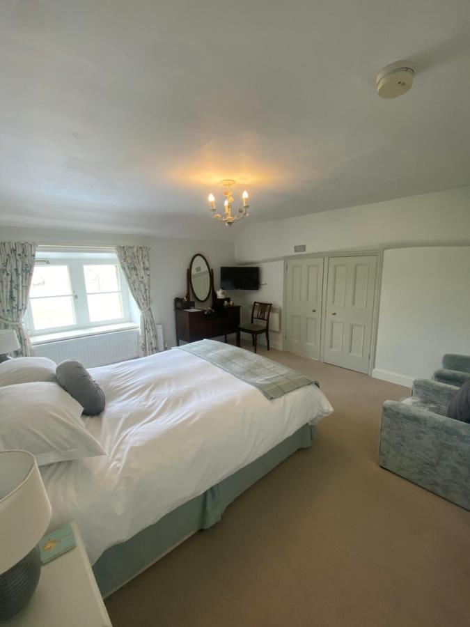 Heathy Lea Bed And Breakfast Baslow Exterior photo