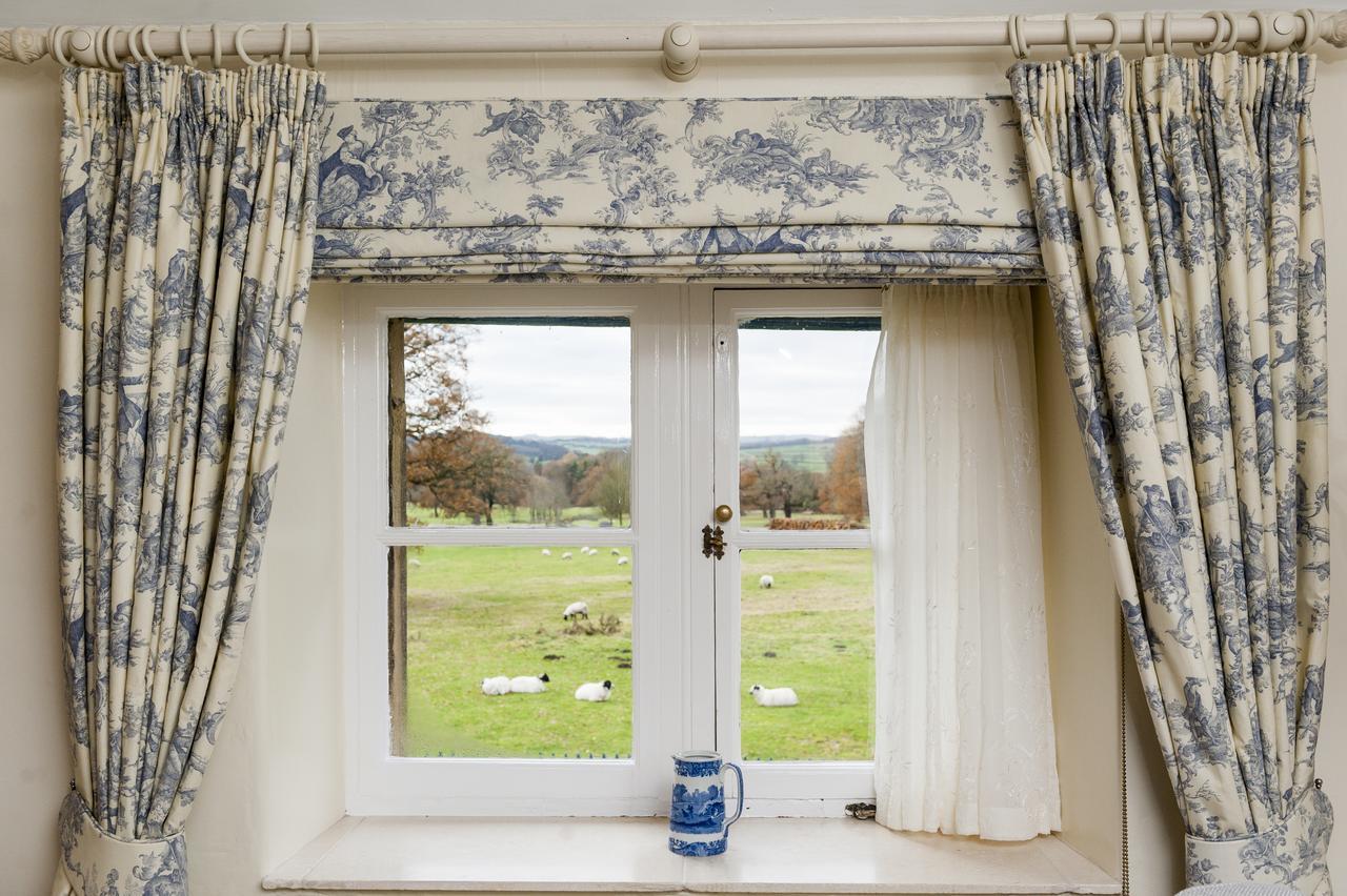 Heathy Lea Bed And Breakfast Baslow Exterior photo